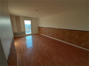 t2 à la location -   51000  CHALONS EN CHAMPAGNE, surface 47 m2 location t2 - UBI479227496