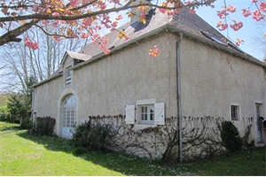 maison à la location -   64800  SAINT ABIT, surface 170 m2 location maison - UBI479357774