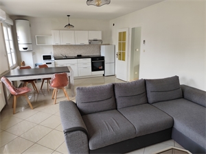 t2 à la location -   60180  NOGENT SUR OISE, surface 51 m2 location t2 - UBI480125618