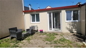 studio à la location -   95220  HERBLAY, surface 28 m2 location studio - UBI480802775