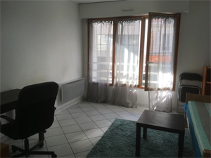 studio à la location -   75013  PARIS 13, surface 23 m2 location studio - UBI480817088