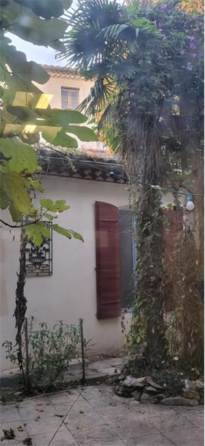 maison à la location -   30000  NIMES, surface 55 m2 location maison - UBI480964817