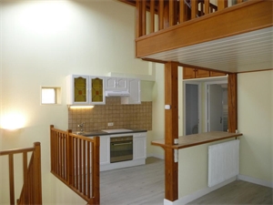 maison à la location -   63122  CEYRAT, surface 61 m2 location maison - UBI481916303