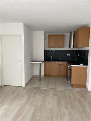 t5 à la location -   29200  BREST, surface 100 m2 location t5 - UBI482808554