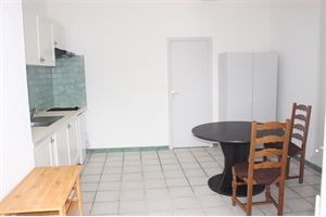 studio à la location -   59300  AULNOY LEZ VALENCIENNES, surface 27 m2 location studio - UBI483587003
