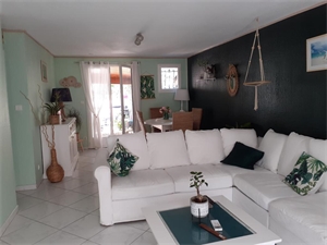 maison à la location -   34000  MONTPELLIER, surface 93 m2 location maison - UBI484404269