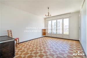 t4 à la location -   13009  MARSEILLE, surface 63 m2 location t4 - UBI471839966