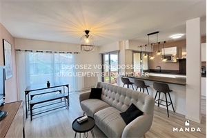 t2 à la location -   06600  ANTIBES, surface 50 m2 location t2 - UBI482013365