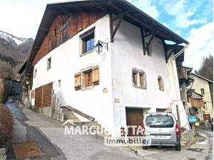 maison de village à la vente -   74440  TANINGES, surface 185 m2 vente maison de village - UBI456486092