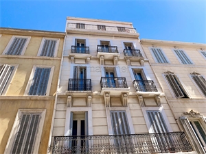 appartement à la vente -   13006  MARSEILLE 6E ARRONDISSEMENT, surface 90 m2 vente appartement - APR686161