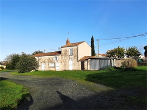 propriete à la vente -   85200  FONTENAY LE COMTE, surface 94 m2 vente propriete - UBI451734758