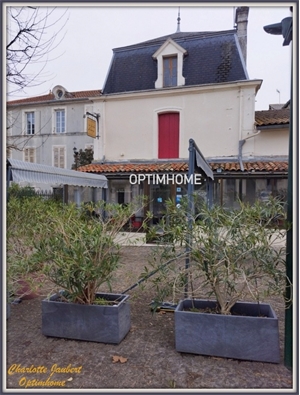 maison de ville à la vente -   16300  BARBEZIEUX SAINT HILAIRE, surface 200 m2 vente maison de ville - UBI462782555