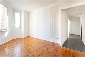 appartement à la vente -   63000  CLERMONT FERRAND, surface 63 m2 vente appartement - UBI467017061