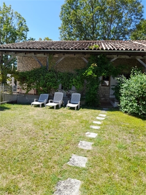 maison de campagne à la vente -   24240  PROCHE THENAC ET SIGOULES, surface 117 m2 vente maison de campagne - UBI467329898