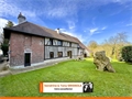Maison traditionnelle à la vente