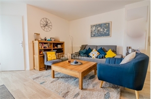appartement à la location -   77190  DAMMARIE LES LYS, surface 64 m2 location appartement - UBI472799372
