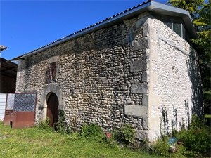 grange à la vente -   17610  CHERAC, surface 160 m2 vente grange - UBI473954051