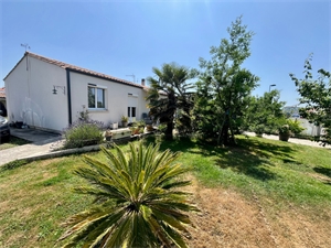 villa à la vente -   85400  LAIROUX, surface 90 m2 vente villa - UBI476442248