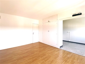 appartement à la vente -   33700  MERIGNAC, surface 46 m2 vente appartement - UBI478750109