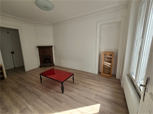 appartement bourgeois à la vente -   75018  PARIS 18EME ARRONDISSEMENT, surface 55 m2 vente appartement bourgeois - UBI480181022