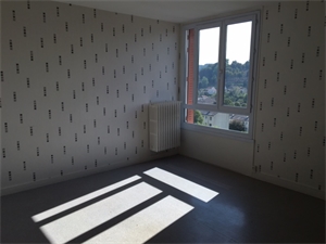 t1 à la location -   21500  MONTBARD, surface 37 m2 location t1 - UBI459670790
