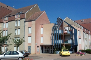 t3 à la location -   21150  VENAREY LES LAUMES, surface 69 m2 location t3 - UBI464583278