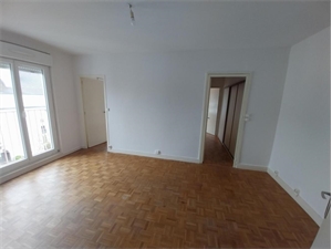 t3 à la location -   21140  SEMUR EN AUXOIS, surface 52 m2 location t3 - UBI467653934