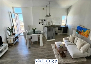 appartement à la vente -   13002  MARSEILLE 2E ARRONDISSEMENT, surface 51,65 m2 vente appartement - APR697548