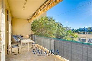 appartement à la vente -   13008  MARSEILLE 8E ARRONDISSEMENT, surface 110 m2 vente appartement - APR749017