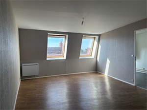 t3 à la location -   36400  LA CHATRE, surface 66 m2 location t3 - UBI471871208