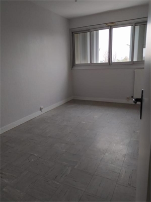 t4 à la location -   36300  LE BLANC, surface 73 m2 location t4 - UBI475444424