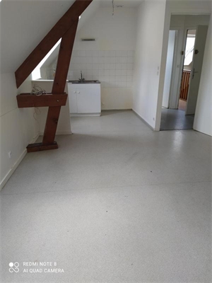 studio à la location -   36300  LE BLANC, surface 35 m2 location studio - UBI482231252