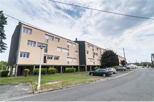 t3 à la location -   36700  CHATILLON SUR INDRE, surface 62 m2 location t3 - UBI482908904