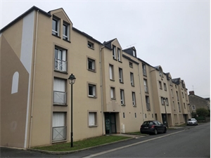 t2 à la location -   36200  ARGENTON SUR CREUSE, surface 56 m2 location t2 - UBI483064250