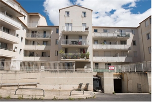 t3 à la location -   34500  BEZIERS, surface 72 m2 location t3 - UBI470672309