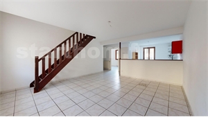 t4 à la vente -   38260  LA COTE SAINT ANDRE, surface 79 m2 vente t4 - UBI452474927