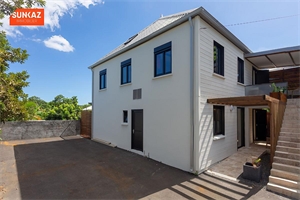 t4 à la location -   97410  SAINT PIERRE, surface 120 m2 location t4 - UBI480414155