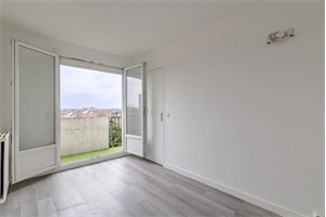 t2 à la vente -   93350  LE BOURGET, surface 31 m2 vente t2 - UBI477819209