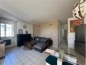 t3 à la vente -   04210  VALENSOLE, surface 56 m2 vente t3 - UBI477867758