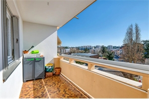 appartement renove à la vente -   69110  SAINTE FOY LES LYON, surface 81 m2 vente appartement renove - UBI478973975