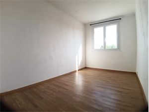 t3 à la vente -   02400  CHATEAU THIERRY, surface 52 m2 vente t3 - UBI482802200