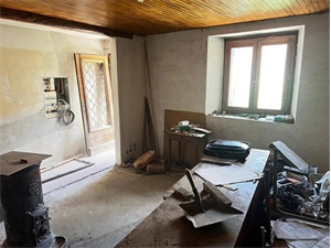 maison a renover à la vente -   05100  BRIANCON, surface 111 m2 vente maison a renover - UBI484025192