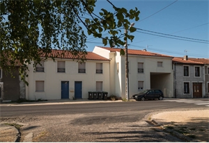 t4 à la location -   54200  CHOLOY MENILLOT, surface 107 m2 location t4 - UBI479544917