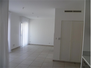 studio à la location -   20000  AJACCIO, surface 31 m2 location studio - UBI470948141