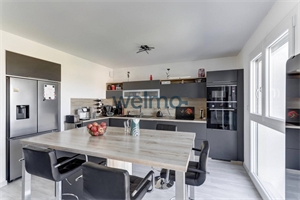 t4 à la vente -   63000  CLERMONT FERRAND, surface 94 m2 vente t4 - UBI483675641