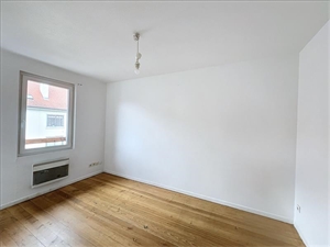 studio à la location -   67100  STRASBOURG, surface 21 m2 location studio - UBI424144570