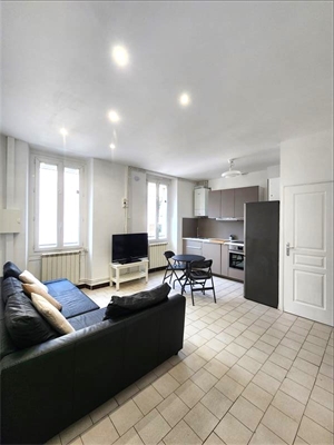 t2 à la location -   13016  MARSEILLE, surface 39 m2 location t2 - UBI447073586