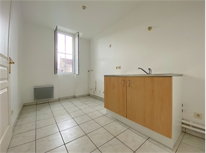 t3 à la location -   33000  BORDEAUX, surface 76 m2 location t3 - UBI465737618