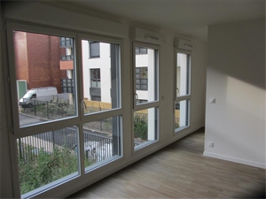 t2 à la location -   93230  93230 ROMAINVILLE, surface 54 m2 location t2 - UBI472276343