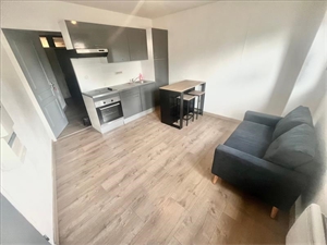 t2 à la location -   02500  02500 HIRSON, surface 36 m2 location t2 - UBI473449709